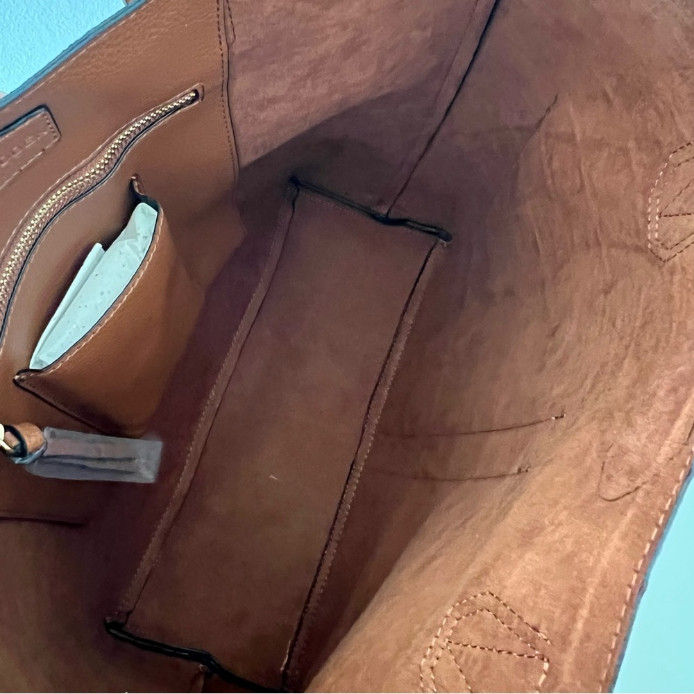 NWT Steve Madden Cognac Tote - Picture 6 of 15